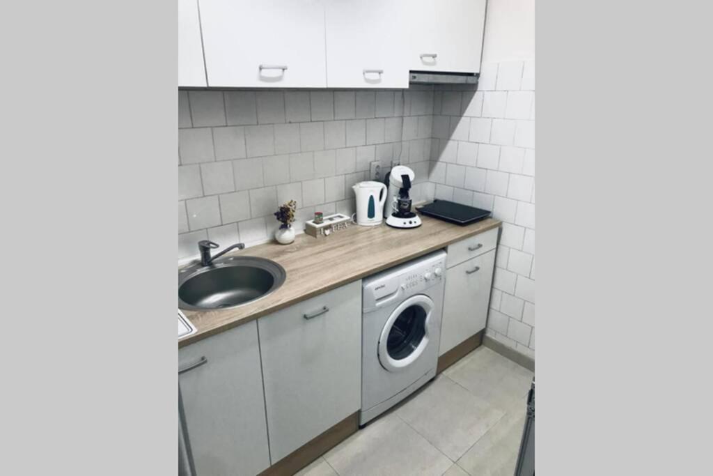 Reeas Apartament Temesvár Kültér fotó